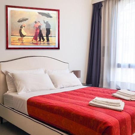 Duomo Luxury Apartment - ONE BED Milán Exterior foto